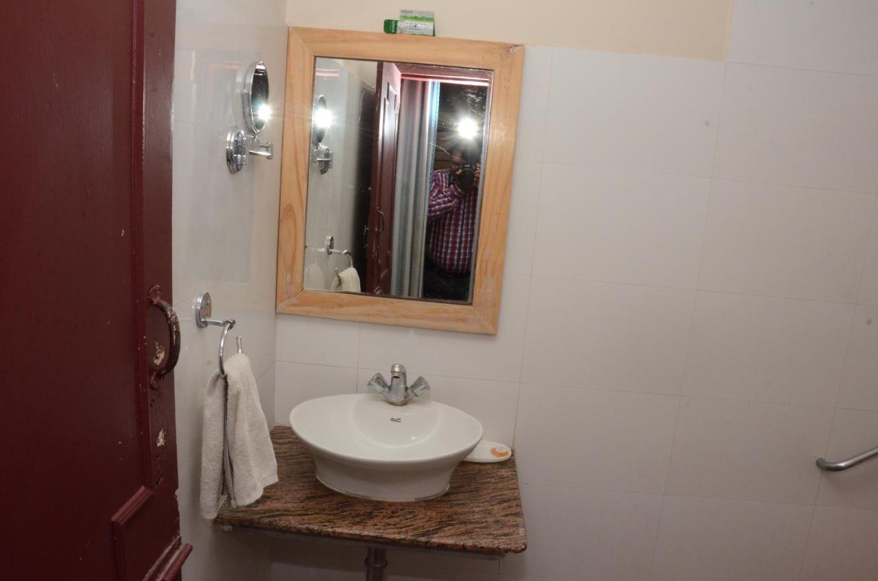 Sparrow Inn Ankur Alvar Kültér fotó